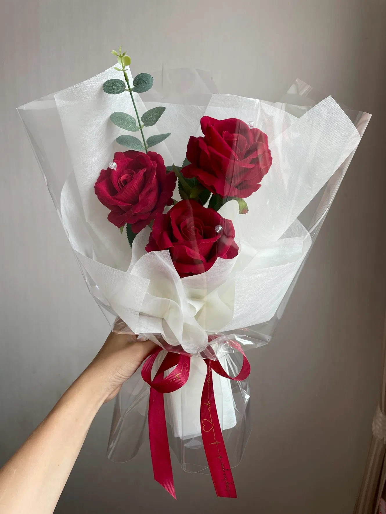 ช่อดอกไม้ประดิษฐ์ True Love Essence