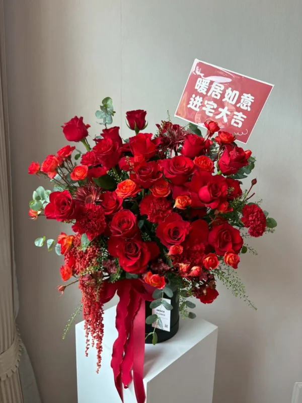 กล่องดอกกุหลาบแดง Velvet Rosaline