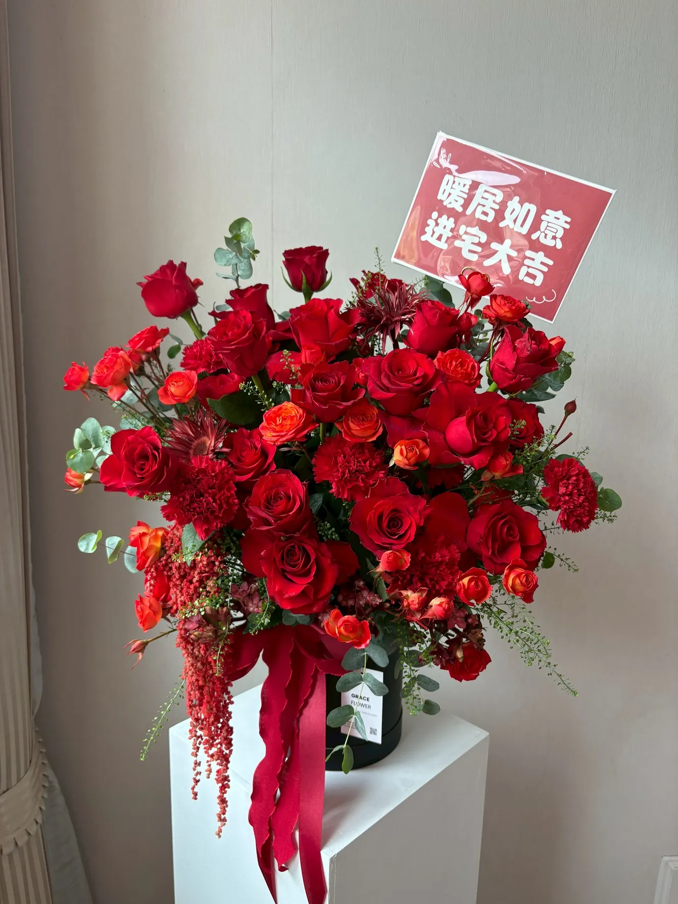 กล่องดอกกุหลาบแดง Velvet Rosaline - Image 2