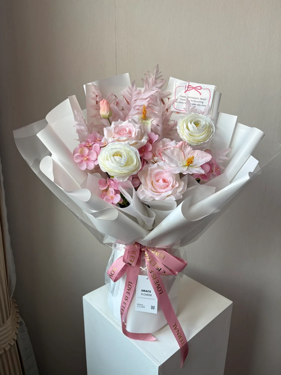 ช่อดอกไม้ประดิษฐ์ Lovely Like You