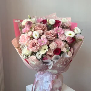 ช่อดอกไม้สด Hug Me Pink - Image 2