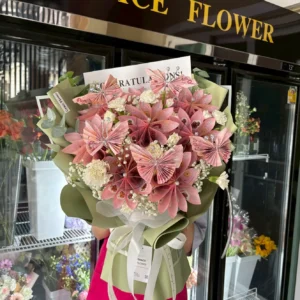 ช่อดอกไม้สดธนบัตร Lucky Clover Bloom - Image 1