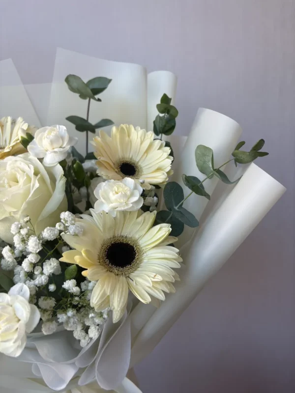 ช่อดอกไม้สด The One Bloom