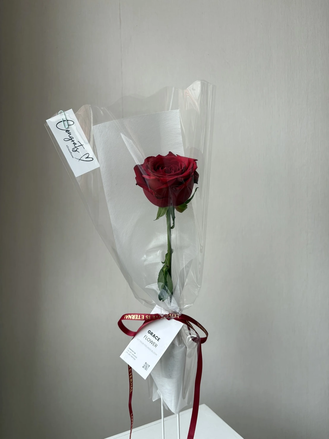(Red rose) กุหลาบแดง 1 ดอก ห่อกรวยใส
