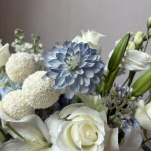 ตระกร้าดอกไม้สด Aqua Serenity - Image 2