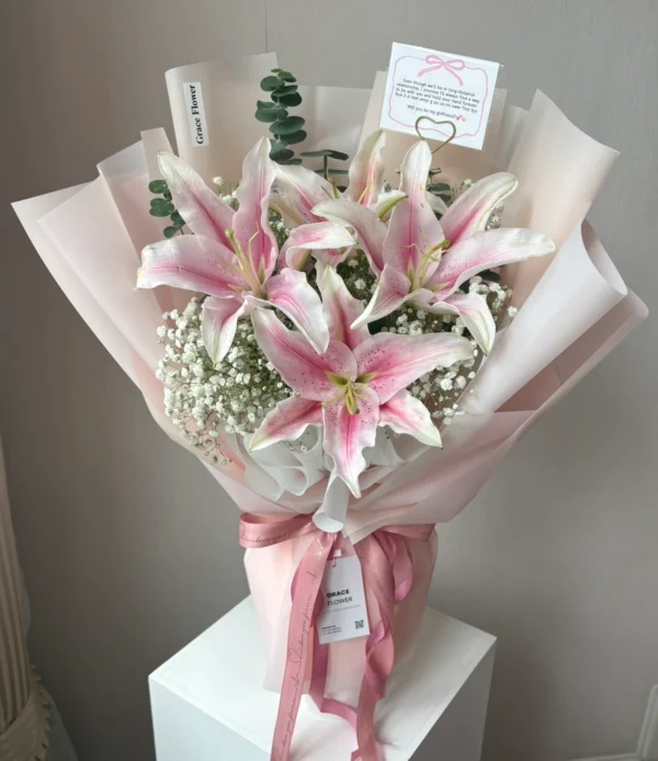 ช่อลิลลี่สดชมพู Cupid's Touch