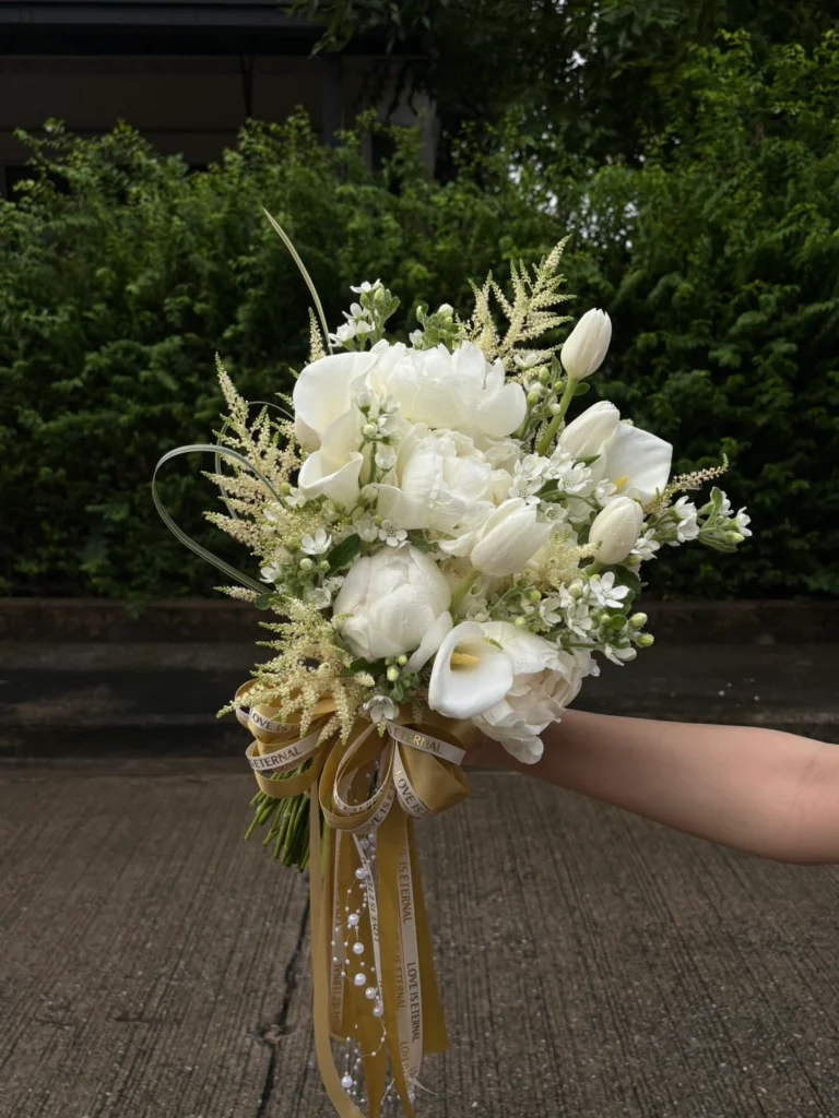 ช่อเจ้าสาว Grand Imperial White