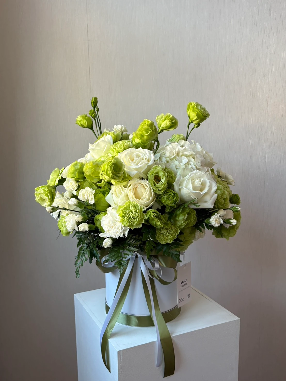 กล่องดอกไม้สด Greenery Symphony - Image 3