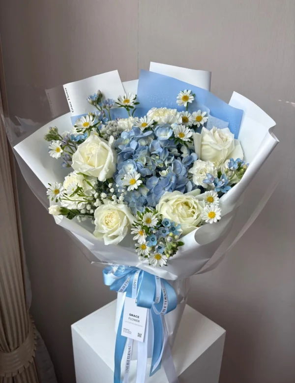 ช่อดอกไม้สด Lullaby Blue