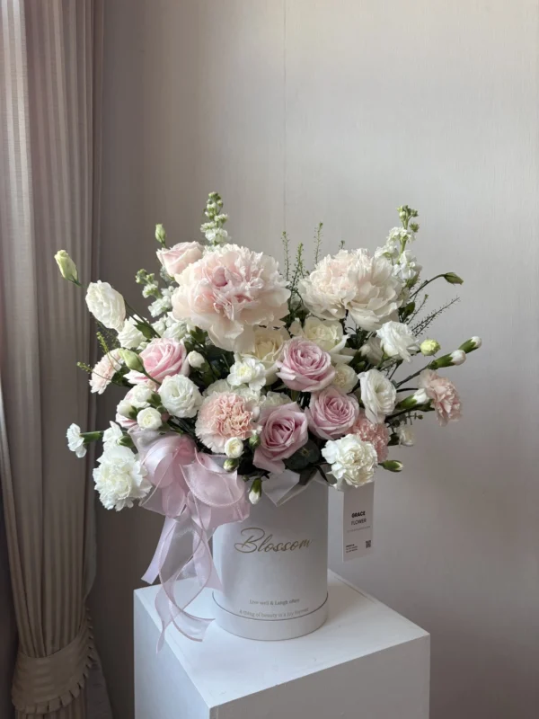 กล่องดอกไม้สด Soft Pastel Peony
