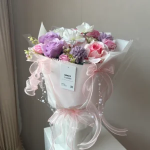ช่อดอกไม้ประดิษฐ์ทรงกลม Pearl & Blossom - Image 1