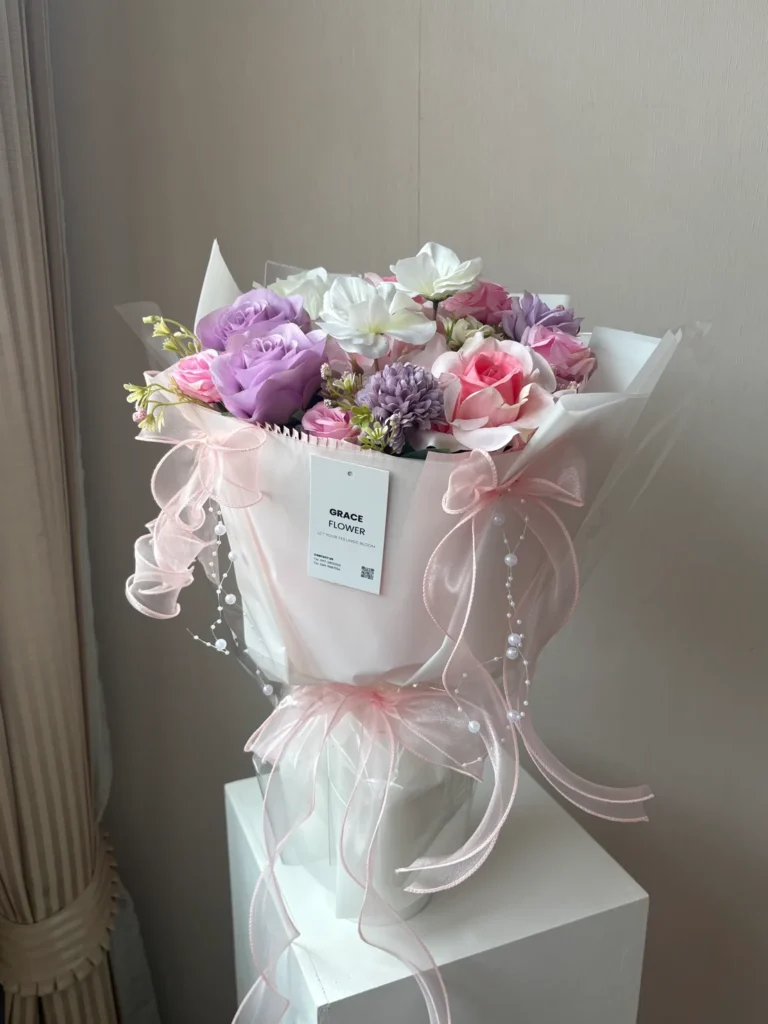ช่อดอกไม้ประดิษฐ์ทรงกลม Pearl & Blossom